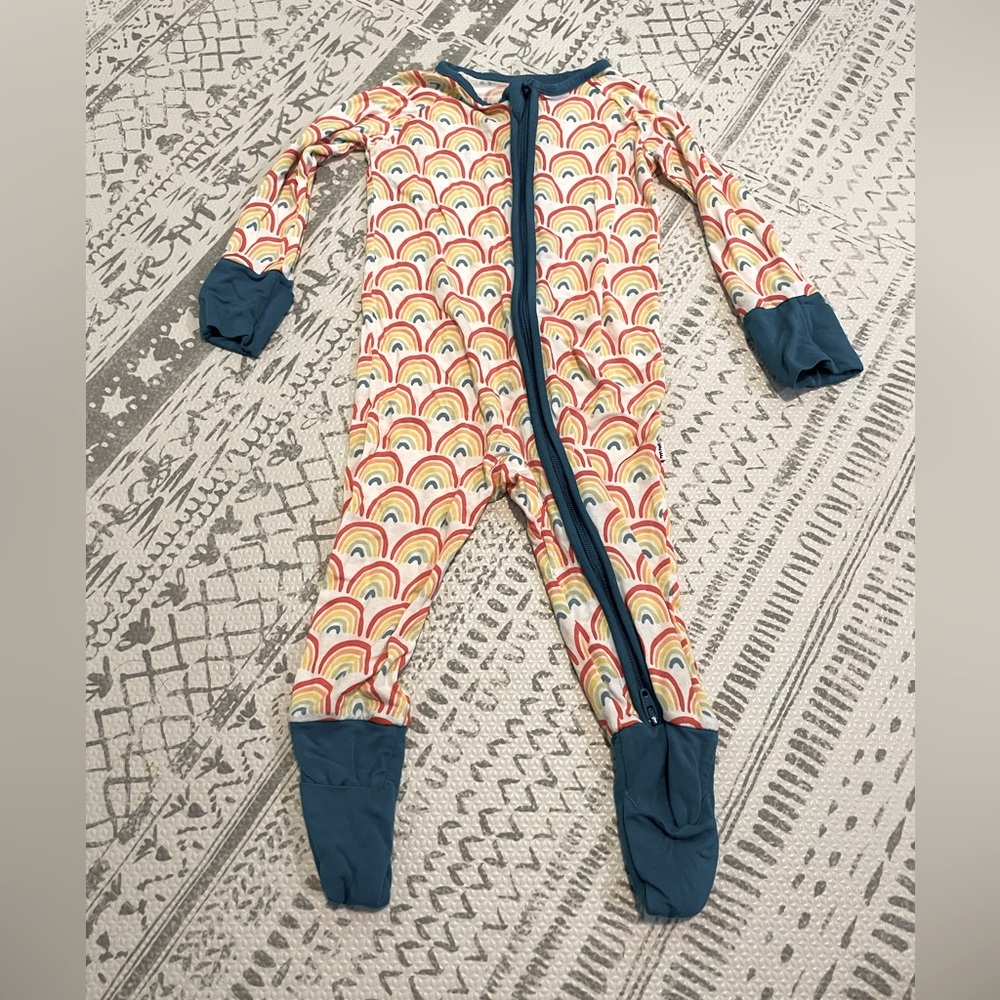 Little Sleepies Primary Rainbows Zippy